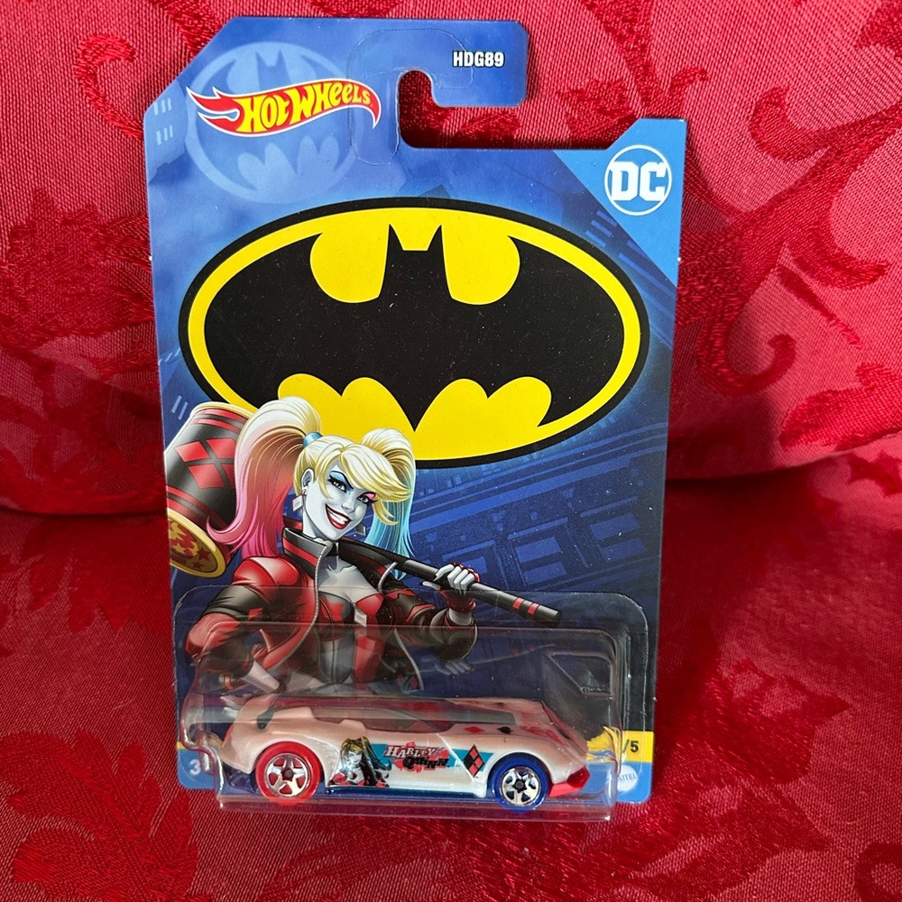 🌵 3/$15 Hot Wheels DC Harley Quinn Gazella GT car ( see description)